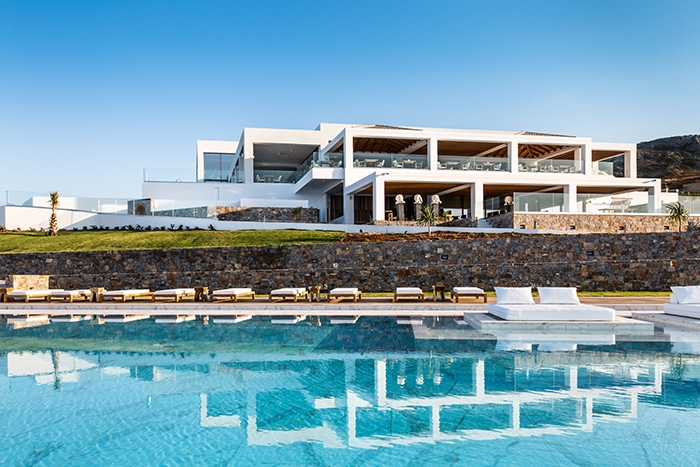 Cocktailbar am Pool - Abaton Island Resort & Spa
