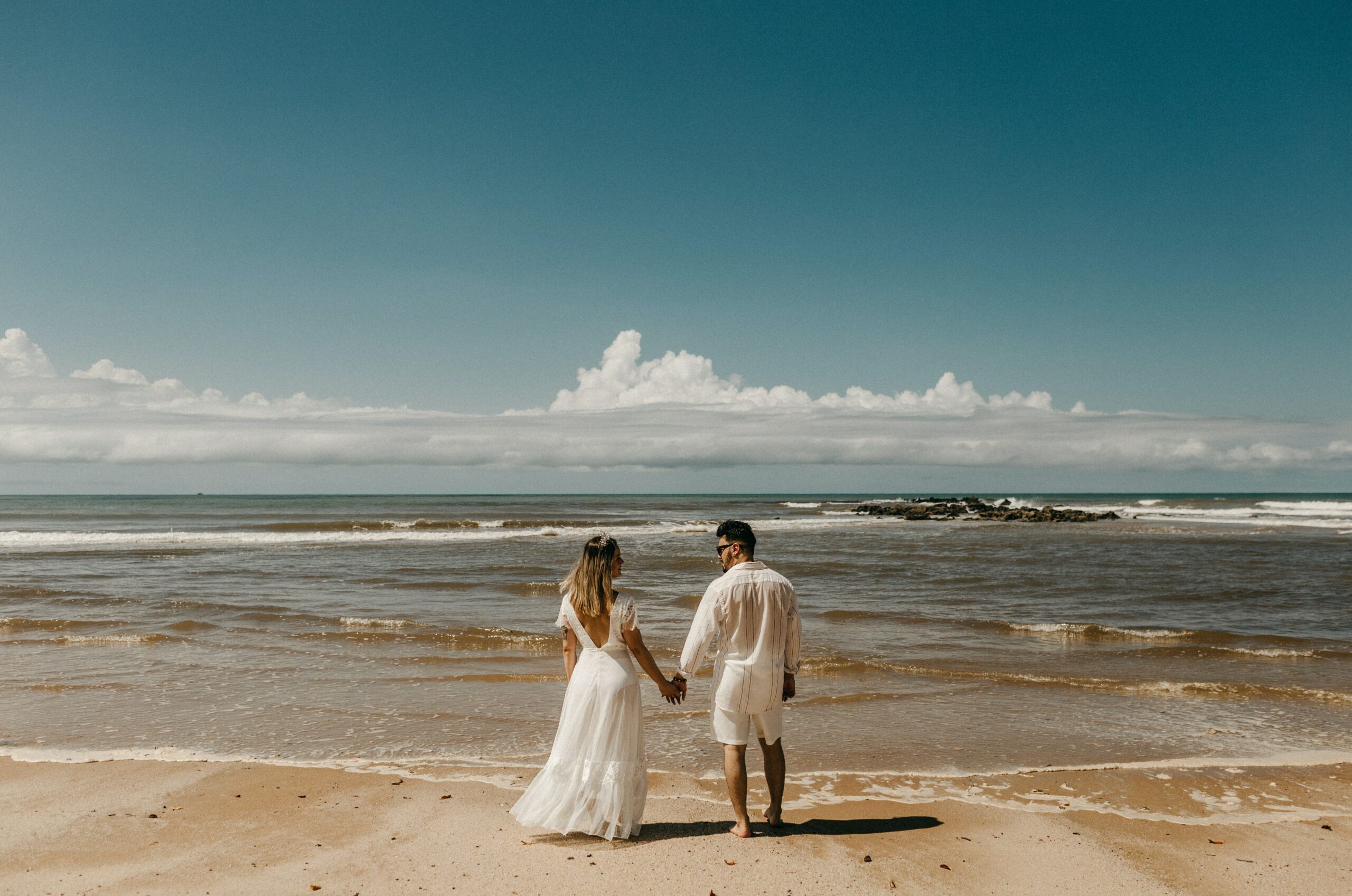 Brautpaar am Sandstrand